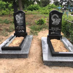 Памятник гранітний №АК4 Памятник гранітний №АК4