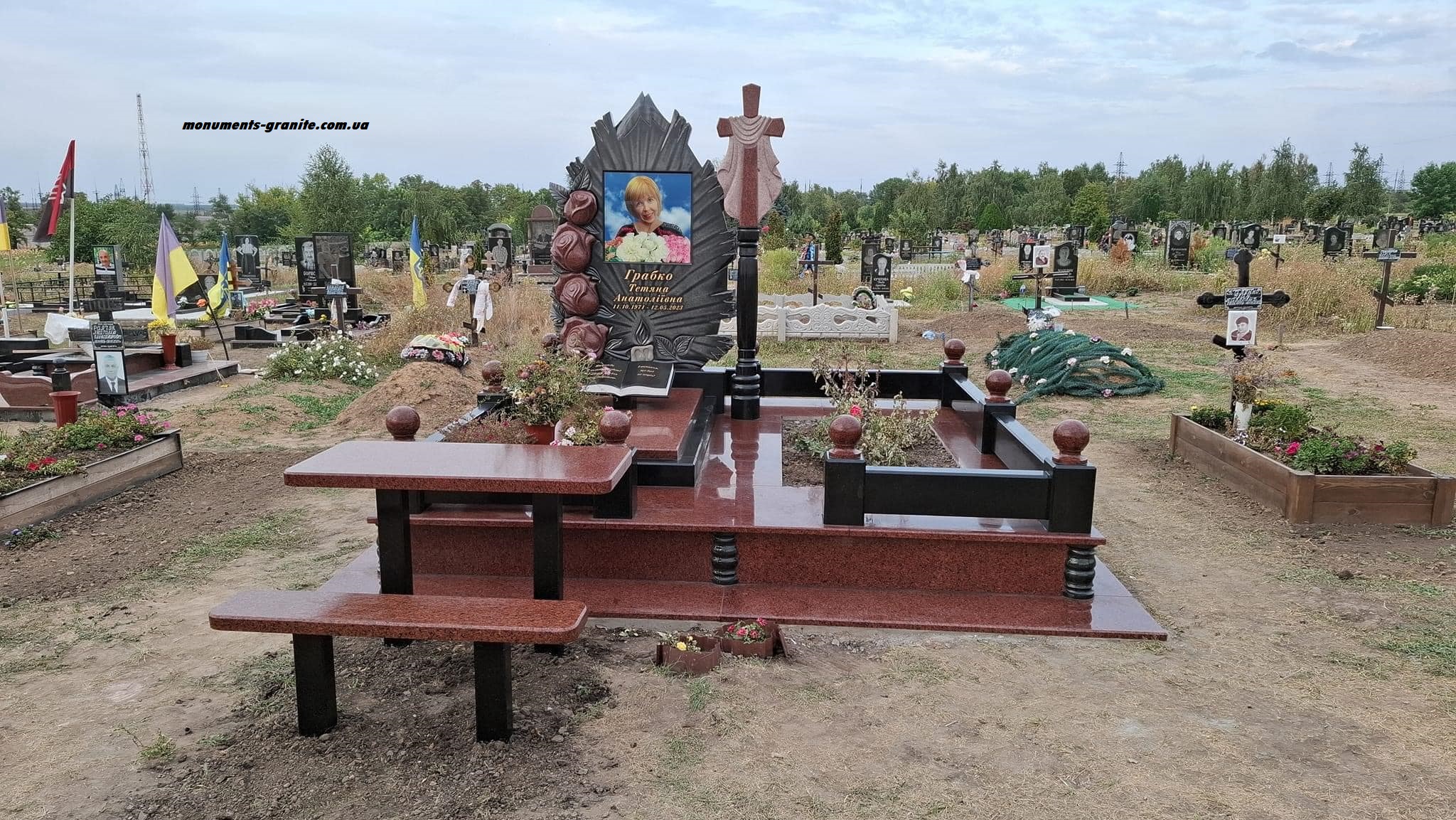 Памятник з граніту№Е23 Памятник з граніту№Е23