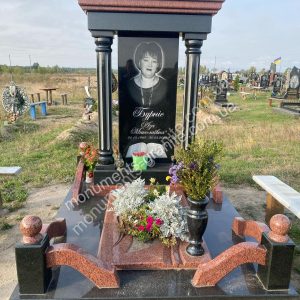 Памятник з граніту №Е31