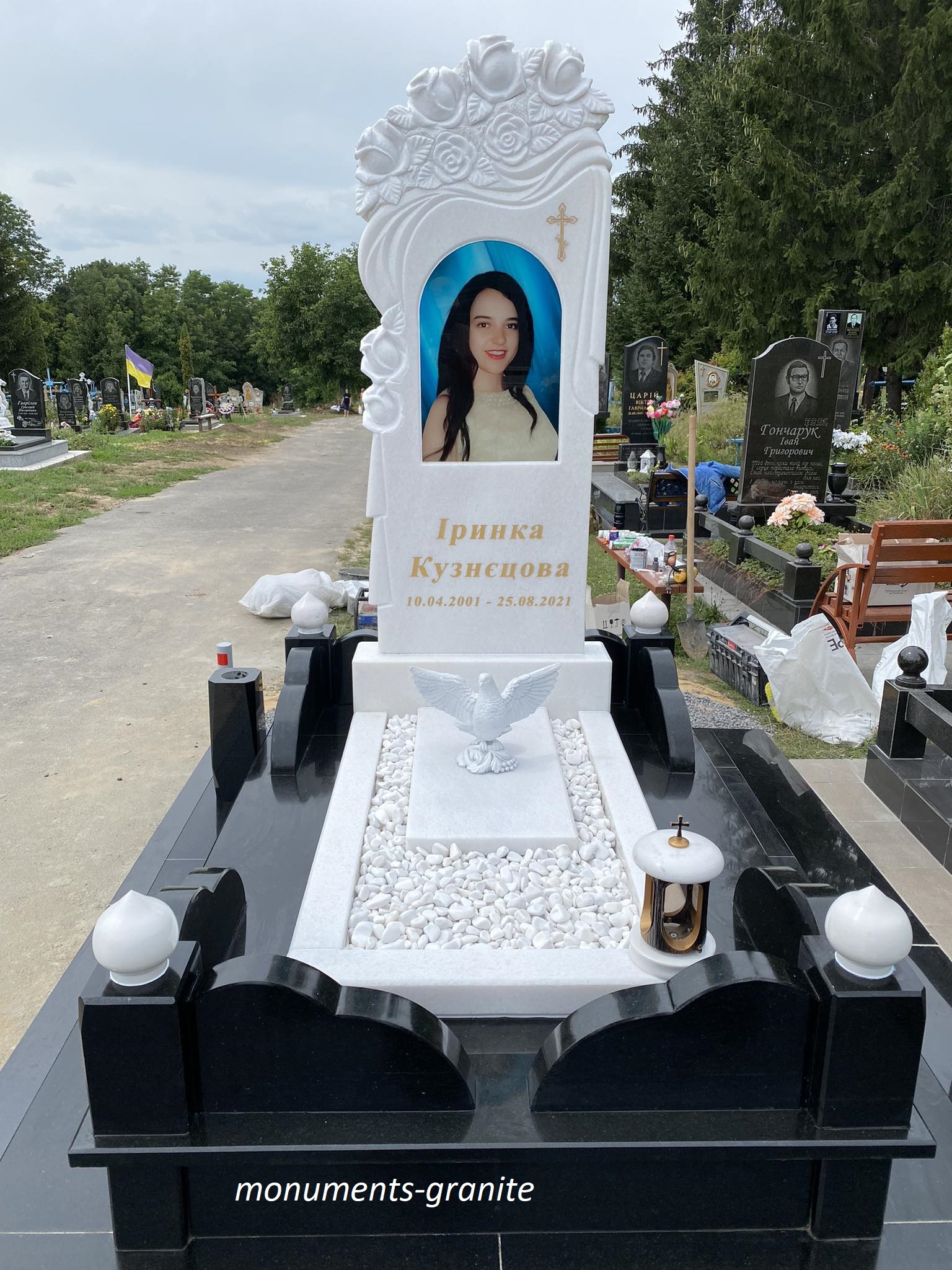 Памятник з граніту №Е34 Памятник з граніту №Е34